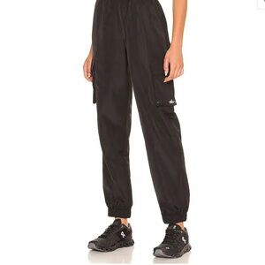 Alo - It Girl Pants - Black - NEW Without tag